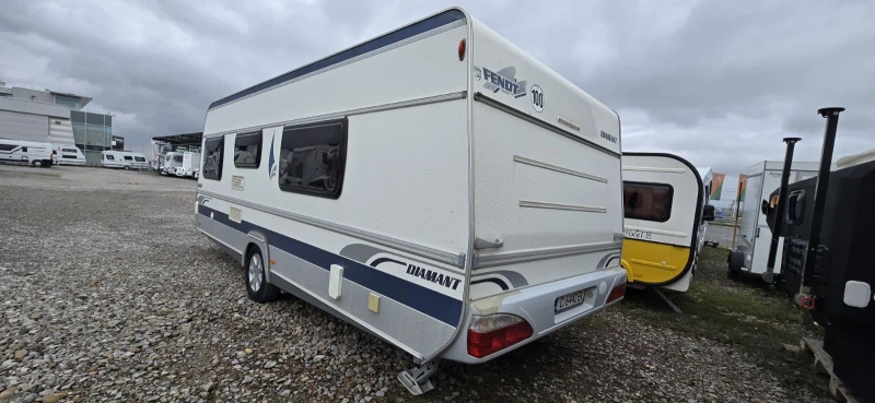 Каравана Fendt Diamant 560WG Климатик и задна баня, снимка 4 - Каравани и кемпери - 52378909