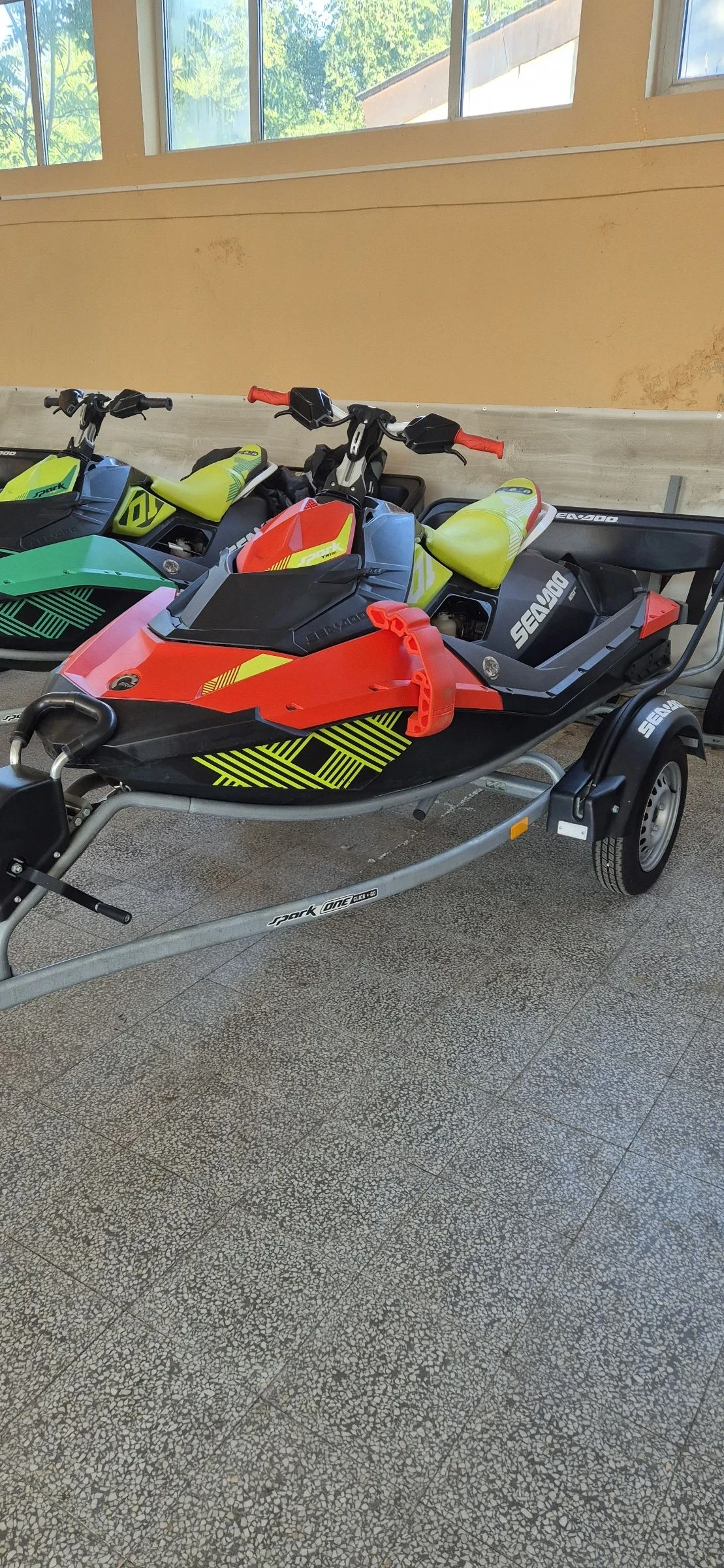 Джет Bombardier Sea Doo SPARK TRIXX