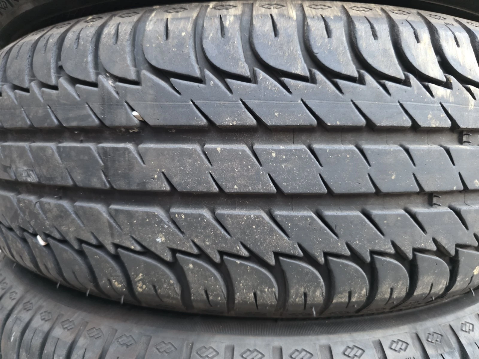 Гуми Летни 185/70R14, снимка 2 - Гуми и джанти - 56731019