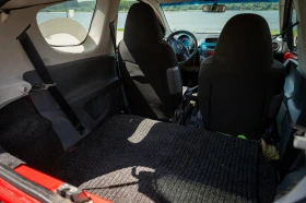 Toyota Aygo 1.0 БЕНЗИН/ГАЗ | КЛИМАТИК| ОБСЛУЖЕНА, снимка 15