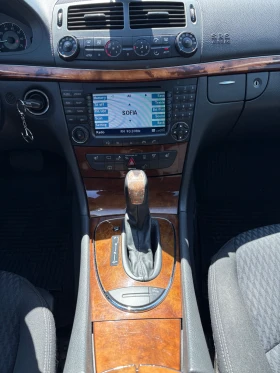 Mercedes-Benz E 240, снимка 12