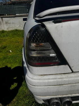 Mercedes-Benz C 180 - 10 € / 19.56 лв. - 50576214 9