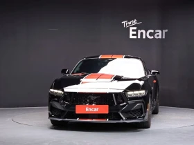 ������ Ford Mustang