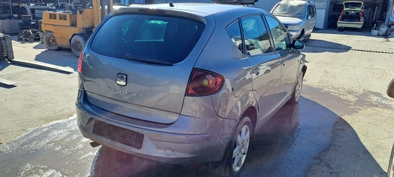 Seat Altea 1.9TDI 105кс, снимка 4 - Автомобили и джипове - 40092143