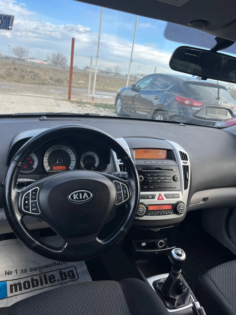 Kia Ceed 1.6 CRDi, снимка 10 - Автомобили и джипове - 43972247