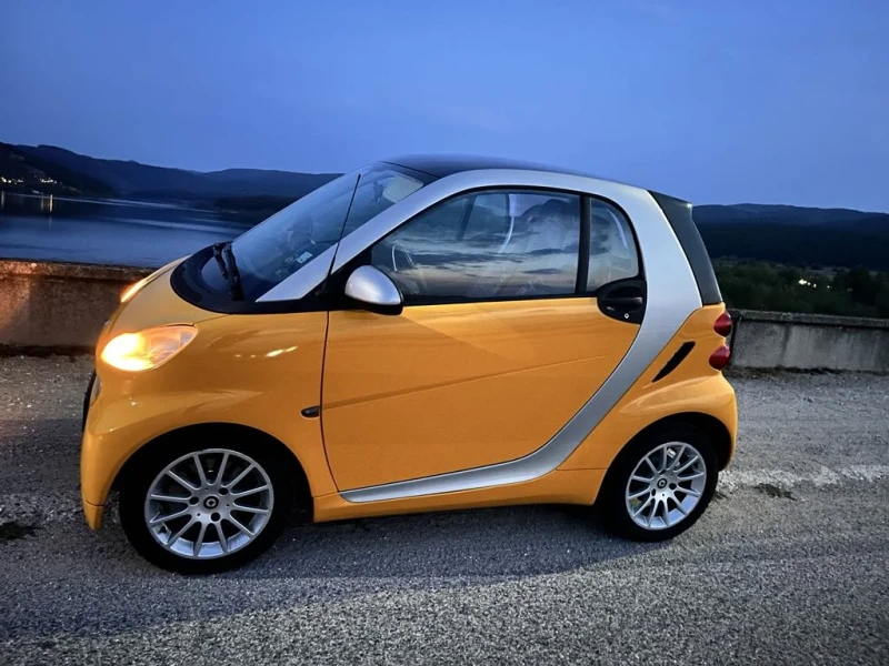 Smart Fortwo 1000, снимка 3 - Автомобили и джипове - 47221669