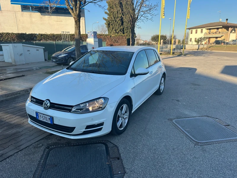 VW Golf, снимка 1 - Автомобили и джипове - 48693508