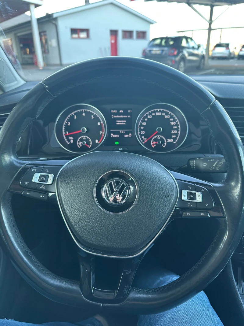 VW Golf, снимка 9 - Автомобили и джипове - 48693508