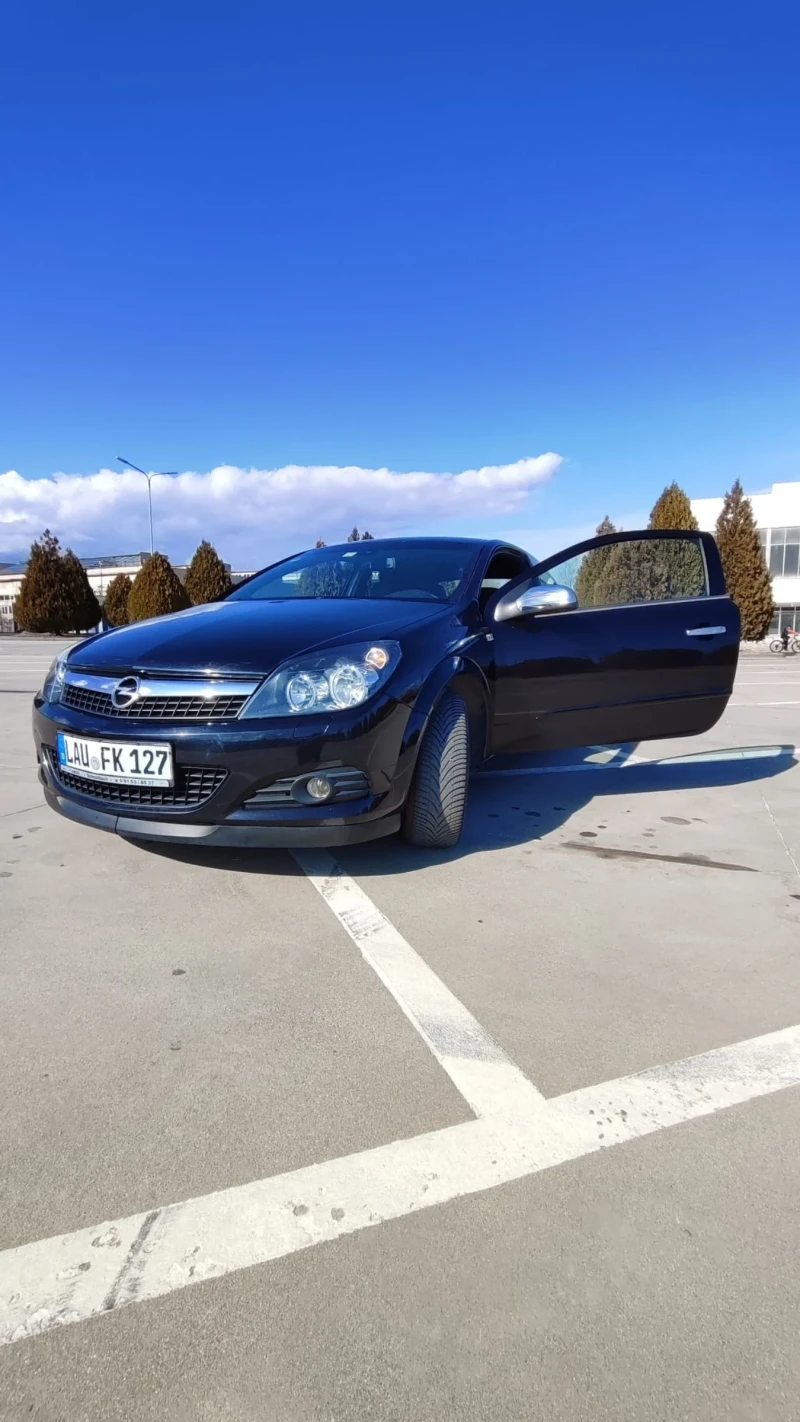 Opel Astra 1.6L/ 116hp GTC, снимка 3 - Автомобили и джипове - 49157947