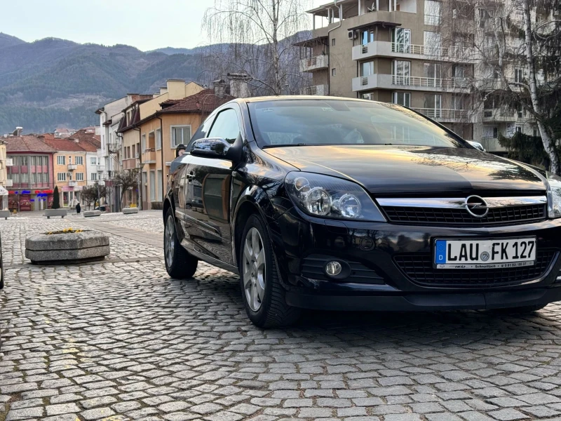 Opel Astra 1.6L/ 116hp GTC, снимка 1 - Автомобили и джипове - 49157947