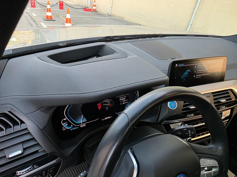 BMW iX3 Автомобил в пълна гаранция! , снимка 16 - Автомобили и джипове - 51662343