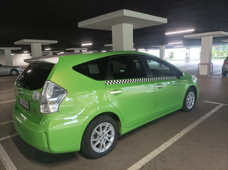 Toyota Prius, снимка 2 - Автомобили и джипове - 52554691
