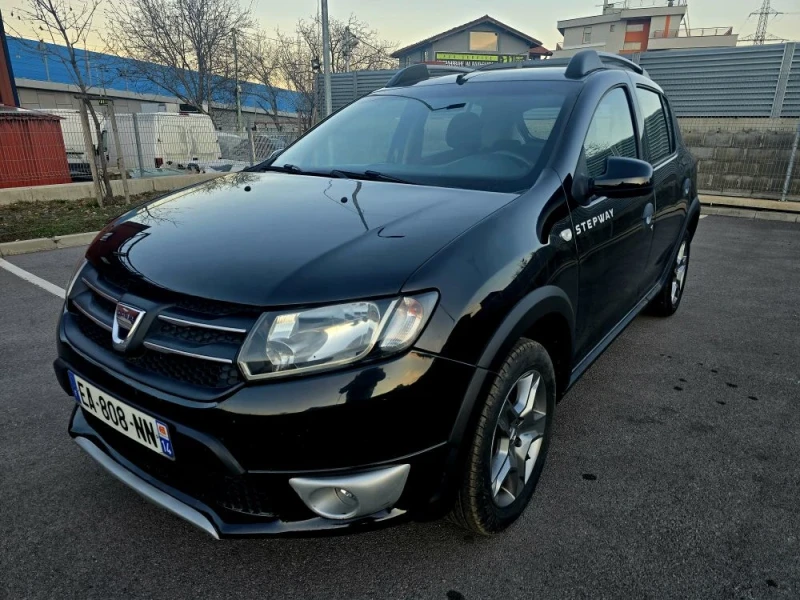 Dacia Sandero STEPUEI 0.9 benzin  2013г , снимка 13 - Автомобили и джипове - 52857425