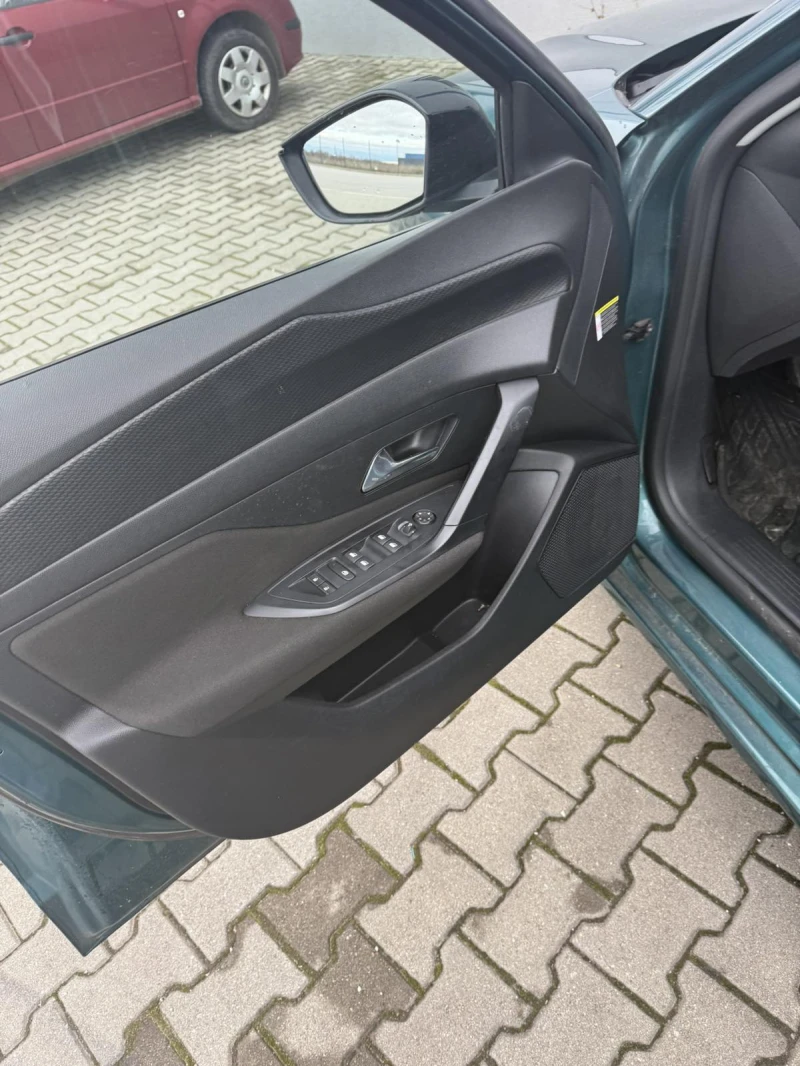 Peugeot 308 1.5 bluehdi 130 EAT8 ACTIVE, снимка 6 - Автомобили и джипове - 53164172