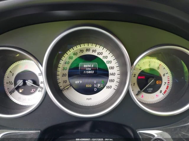 Mercedes-Benz CLS 550, снимка 15 - Автомобили и джипове - 53371228