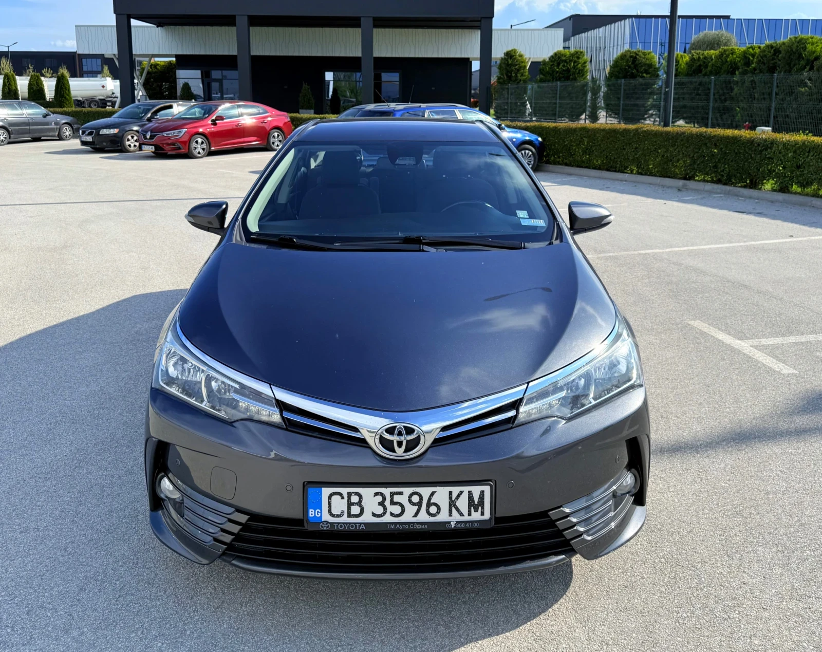 Toyota Corolla 1.6 CVT, снимка 1