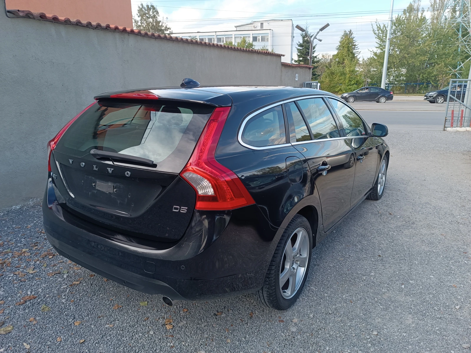 Volvo V60 2.4 D5/ EURO5B/ 205k.c - изображение 6