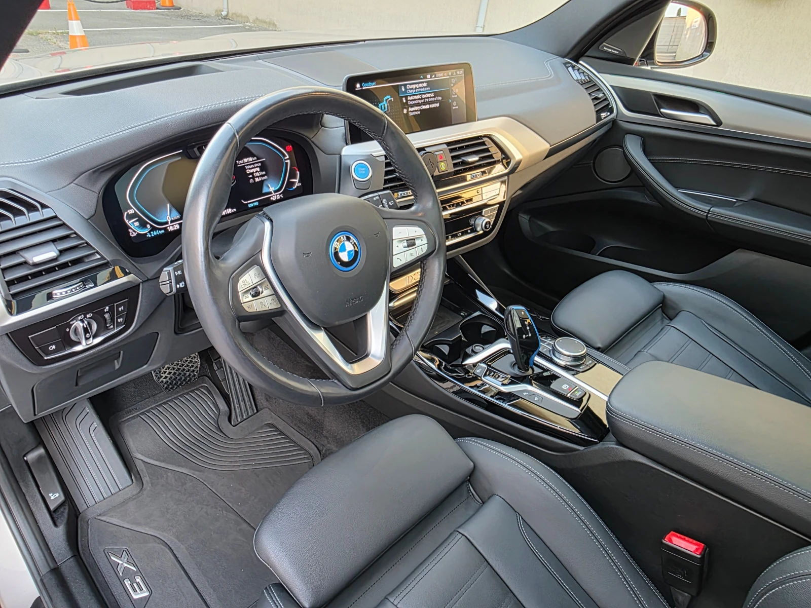 BMW iX3 Автомобил в пълна гаранция!  - изображение 9