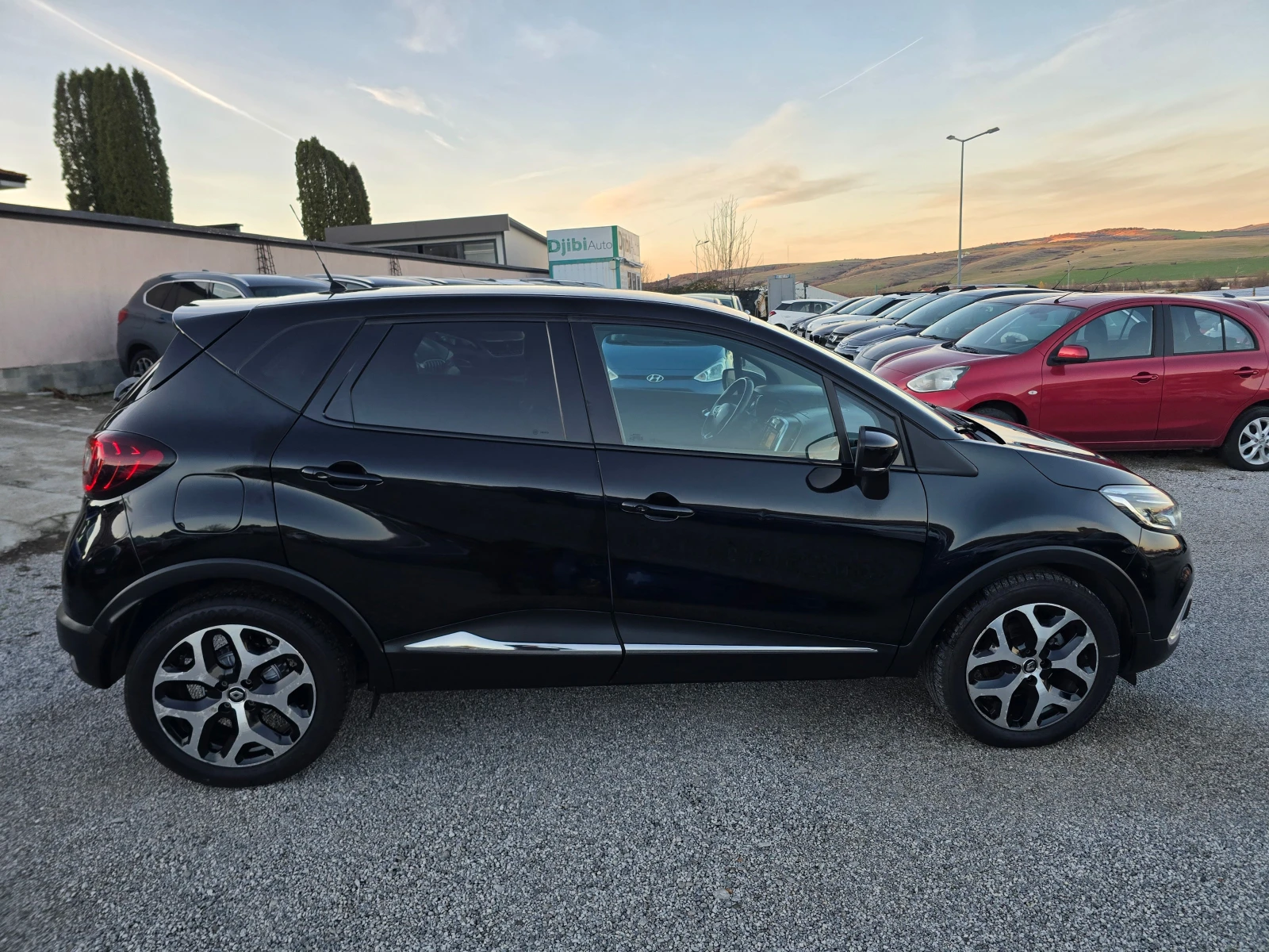Renault Captur 1.5DCI-90K.C-NAVI-EURO6 - изображение 3
