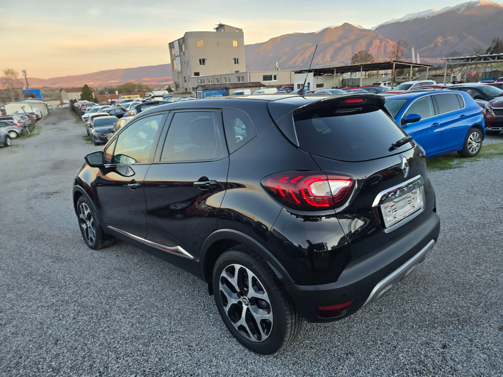 Renault Captur 1.5DCI-90K.C-NAVI-EURO6 - изображение 6
