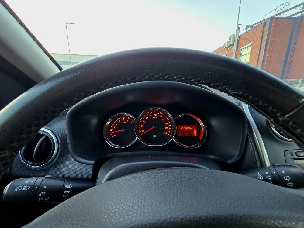 Dacia Sandero STEPUEI 0.9 benzin  2013�  | Mobile.bg � ����������� 5