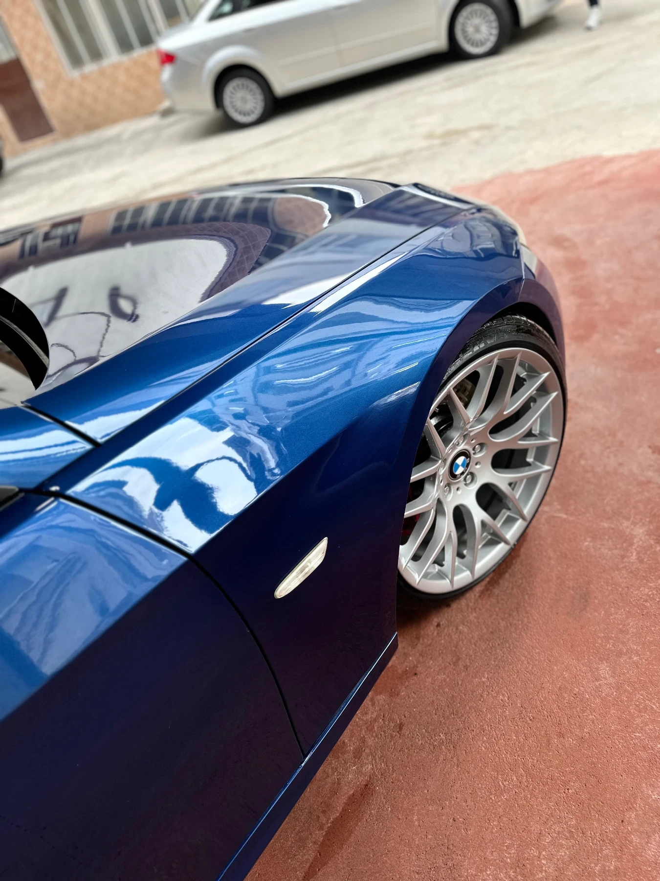 BMW 335  - изображение 7