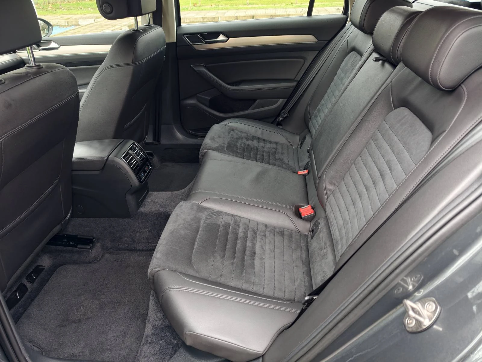 VW Passat 2.0 TDI-190 KC-HIGHLINE-DIGITAL | Mobile.bg � ����������� 15