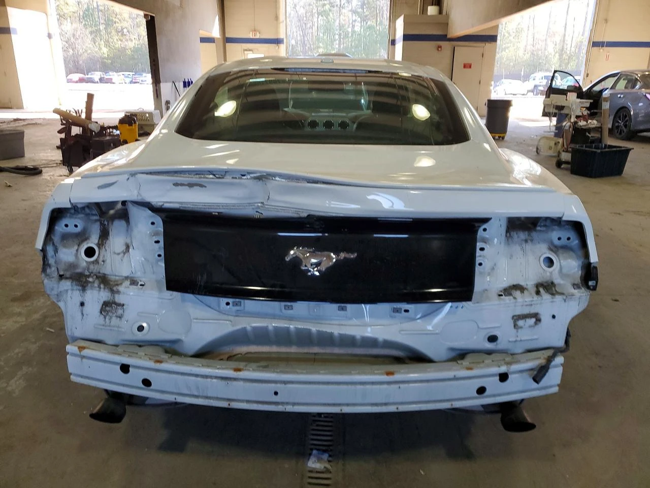 Ford Mustang ECOBOOST* КОЖА* ПОДГРЕВ* ОБДУХВАНЕ* ГОЛЯМА НАВИГАЦ - изображение 5