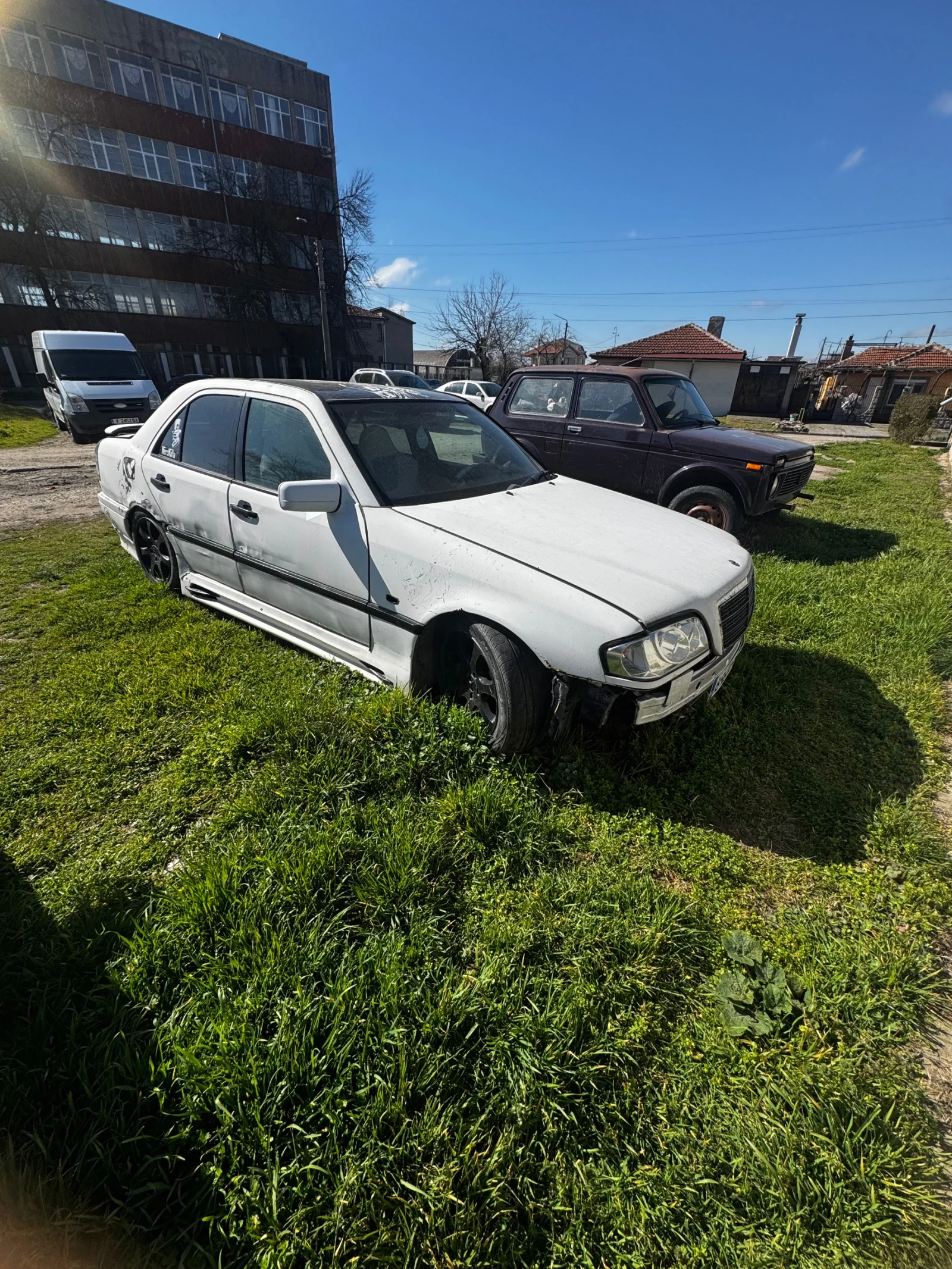 Mercedes-Benz C 180, снимка 2 - Автомобили и джипове - 53779759