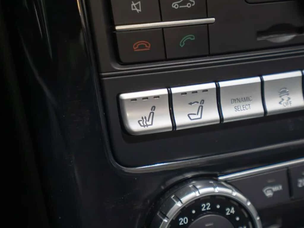 Mercedes-Benz SLC * 300 * CARFAX * ЦЕНА ДО БГ, снимка 14 - Автомобили и джипове - 53859227