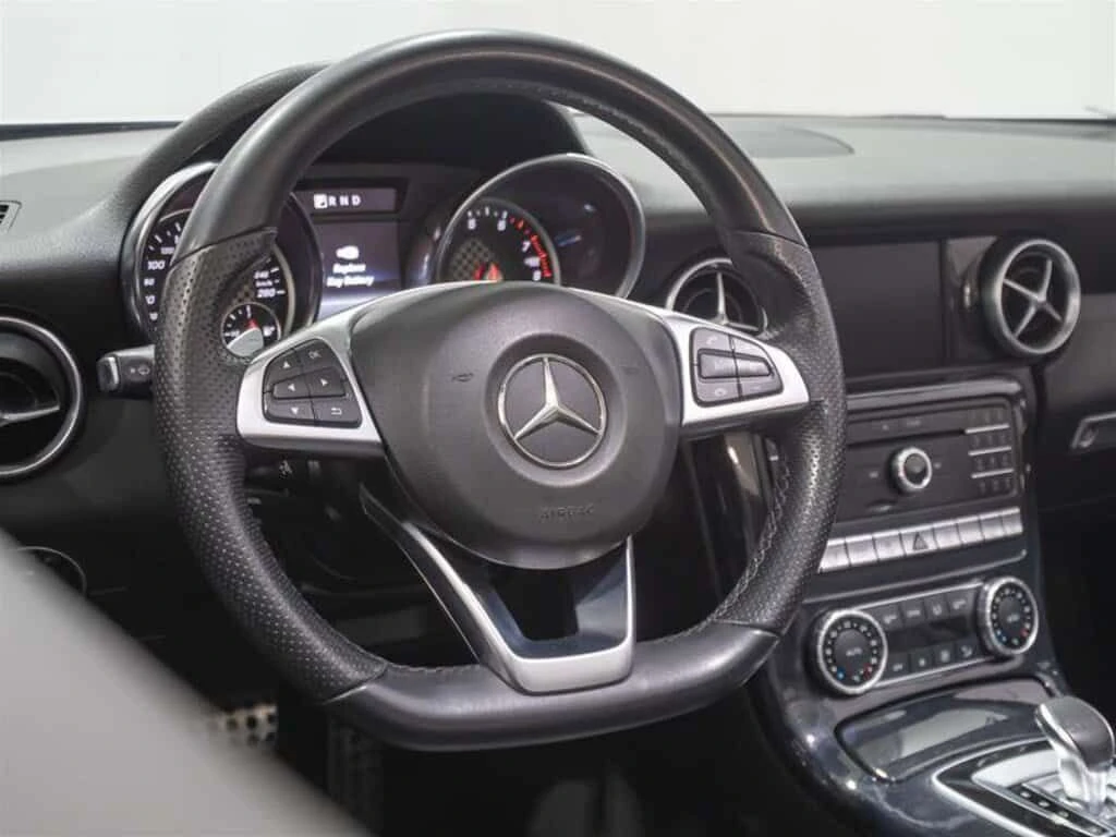 Mercedes-Benz SLC * 300 * CARFAX * ЦЕНА ДО БГ, снимка 7 - Автомобили и джипове - 53859227