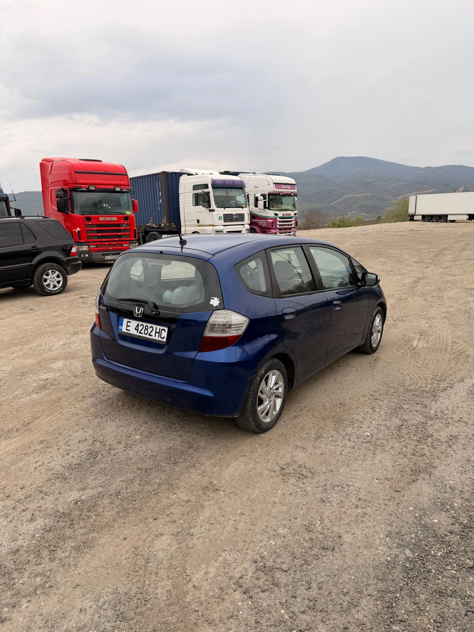 Honda Jazz, снимка 5 - Автомобили и джипове - 54058137