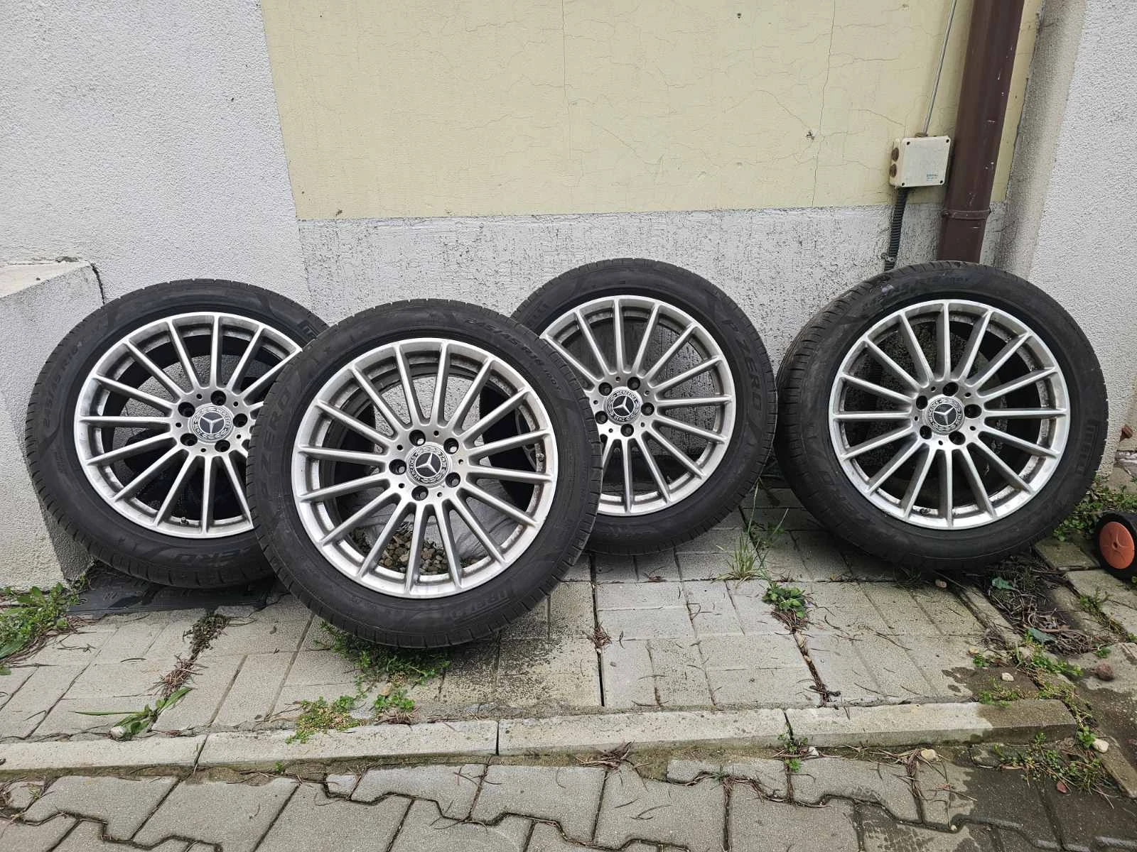 Mercedes-Benz E 220 BURMESTER* DESIGNO* MEMORY, снимка 16 - Автомобили и джипове - 54102270