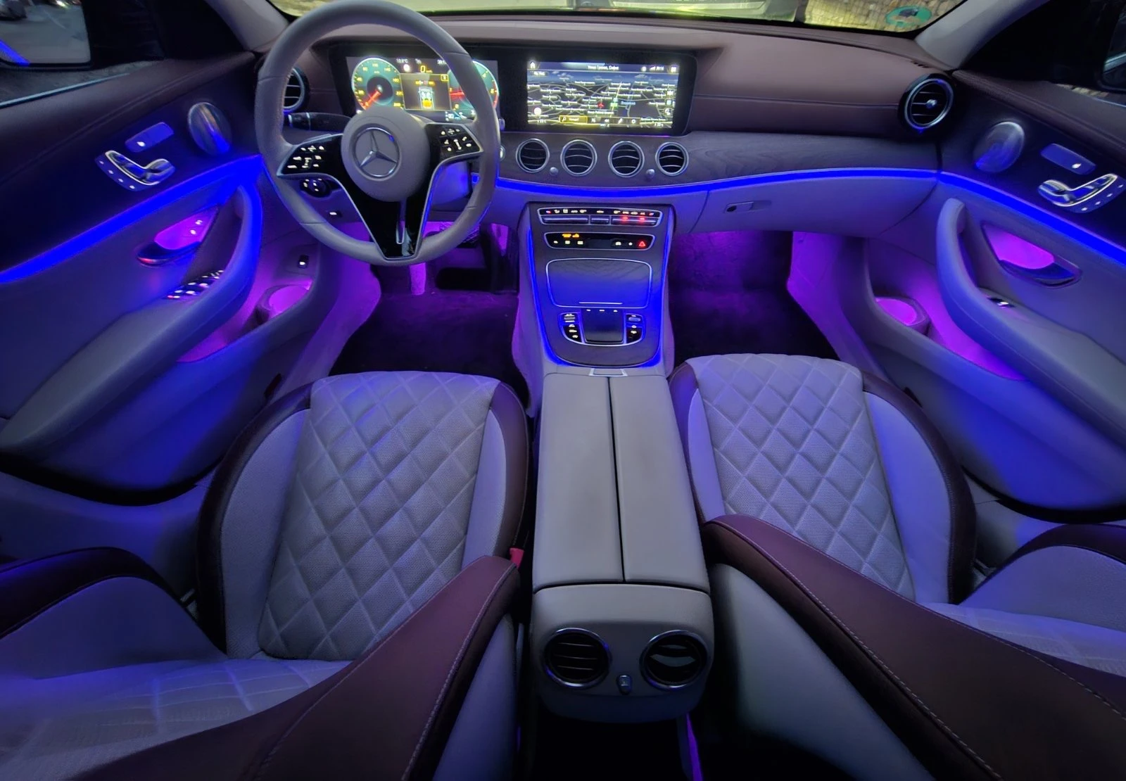 Mercedes-Benz E 220 BURMESTER* DESIGNO* MEMORY, снимка 14 - Автомобили и джипове - 54102270