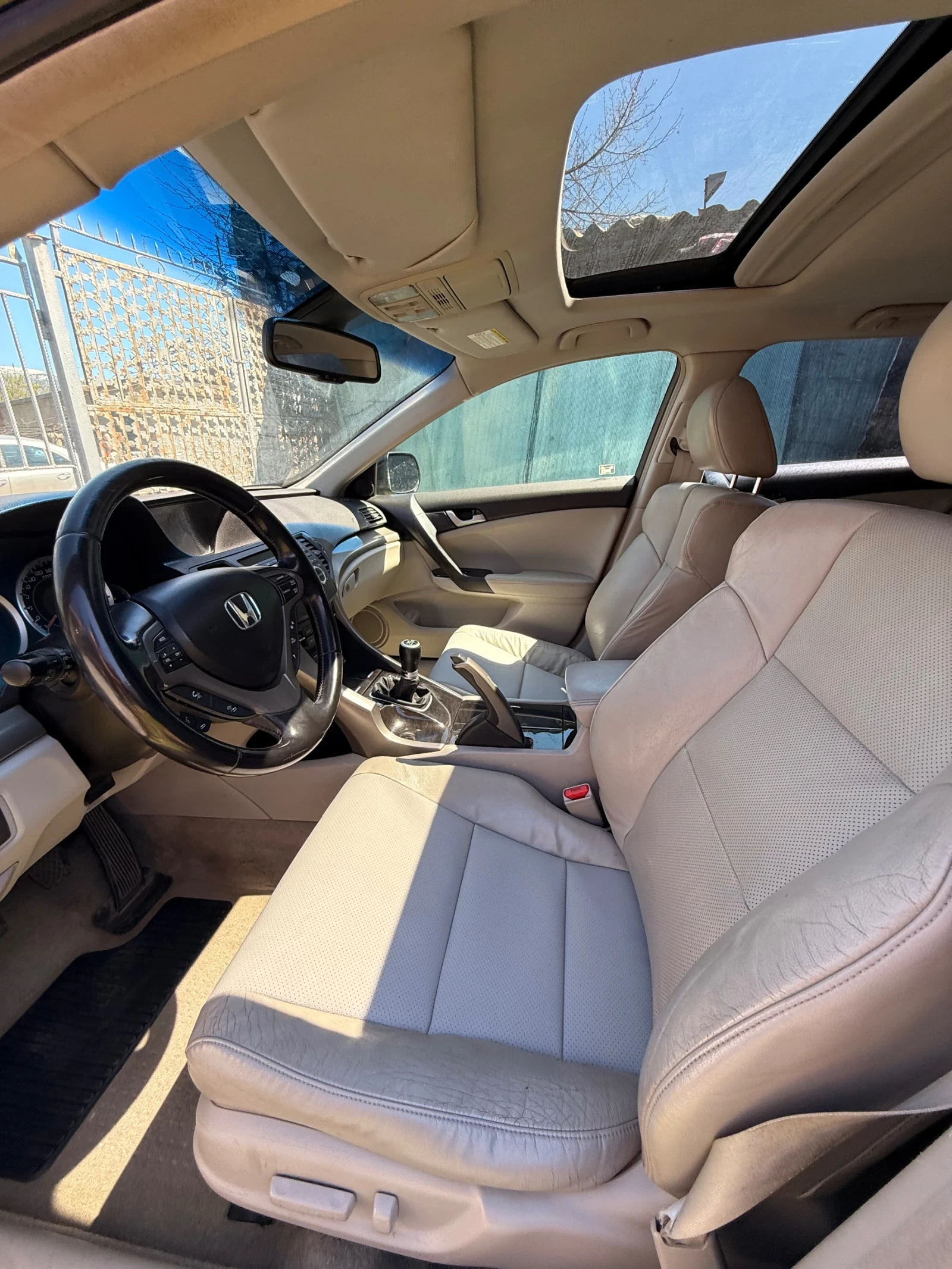 Honda Accord Tourer 8 / 2.2 150 к.с, снимка 14 - Автомобили и джипове - 54324048