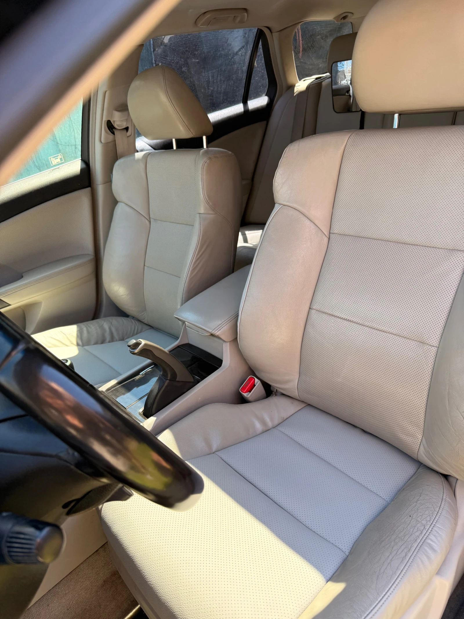 Honda Accord Tourer 8 / 2.2 150 к.с, снимка 12 - Автомобили и джипове - 54324048