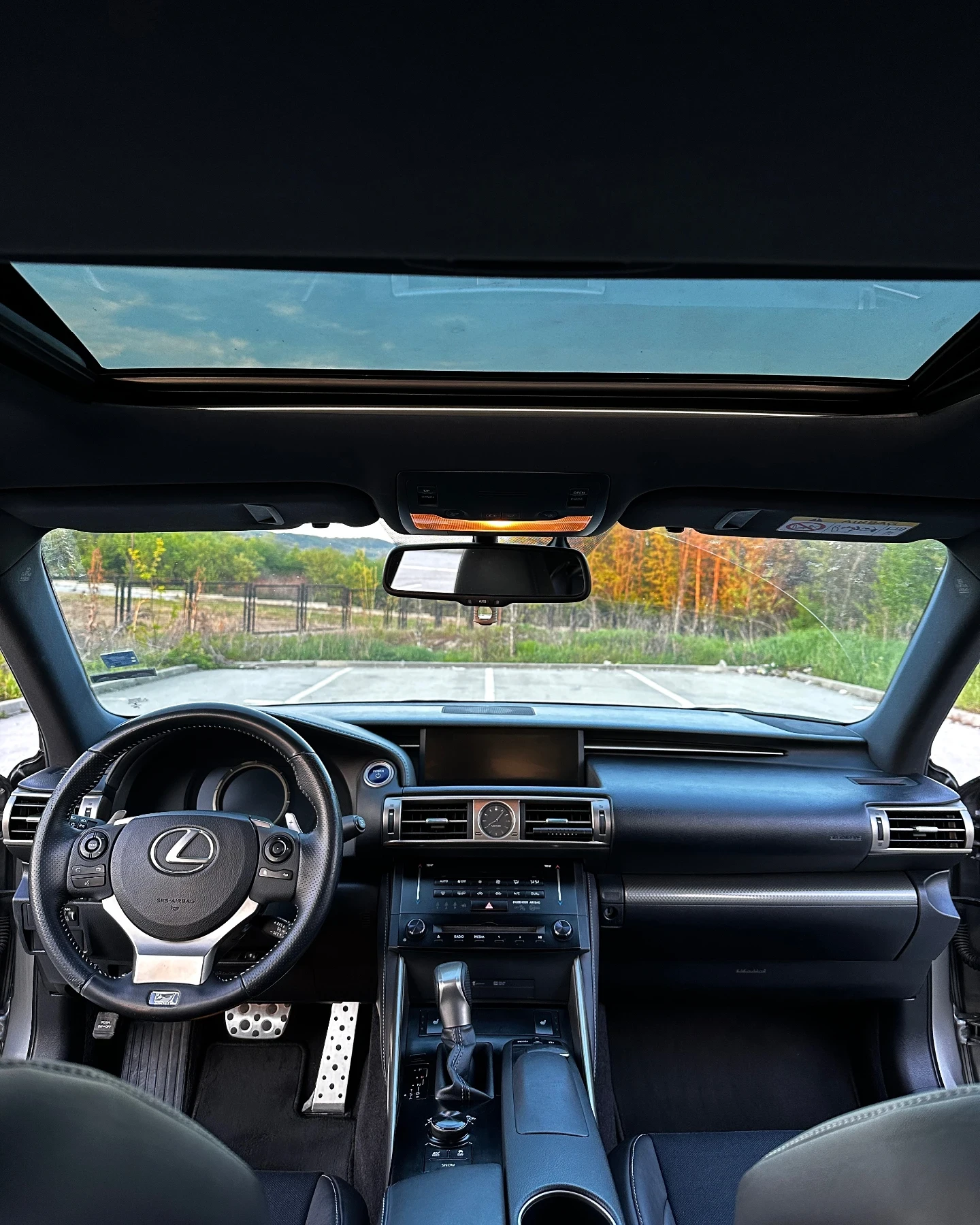 Lexus IS 300 F-Sport, снимка 12 - Автомобили и джипове - 54455592