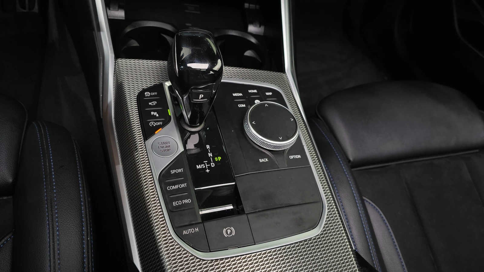 BMW 320 i M Sport, снимка 10 - Автомобили и джипове - 55477409
