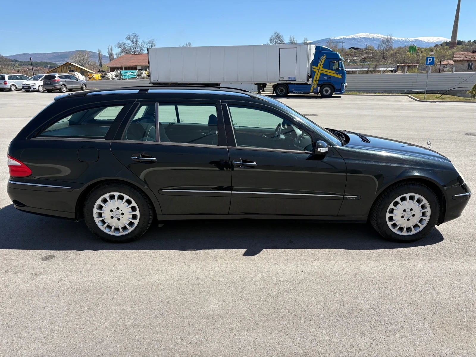 Mercedes-Benz E 240, снимка 4 - Автомобили и джипове - 55905124