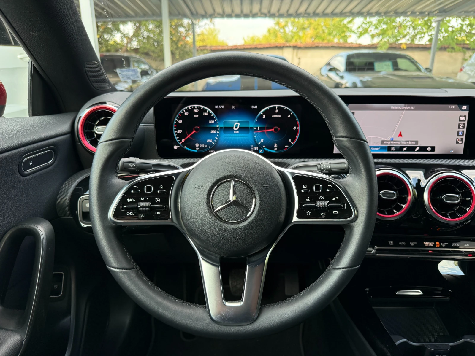 Mercedes-Benz CLA 200 AMG-LINE, снимка 11 - Автомобили и джипове - 55924829