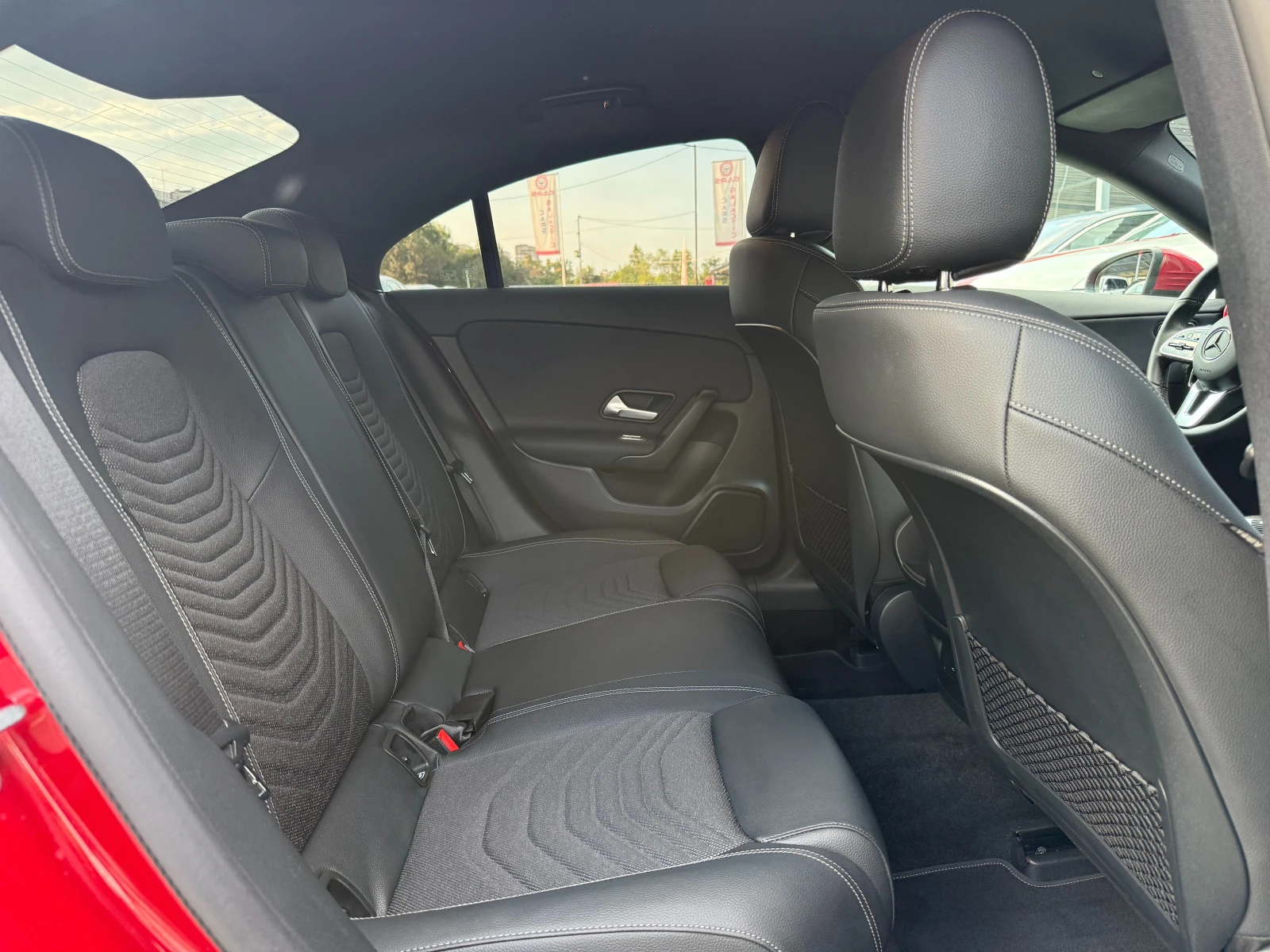Mercedes-Benz CLA 200 AMG-LINE, снимка 10 - Автомобили и джипове - 55924829