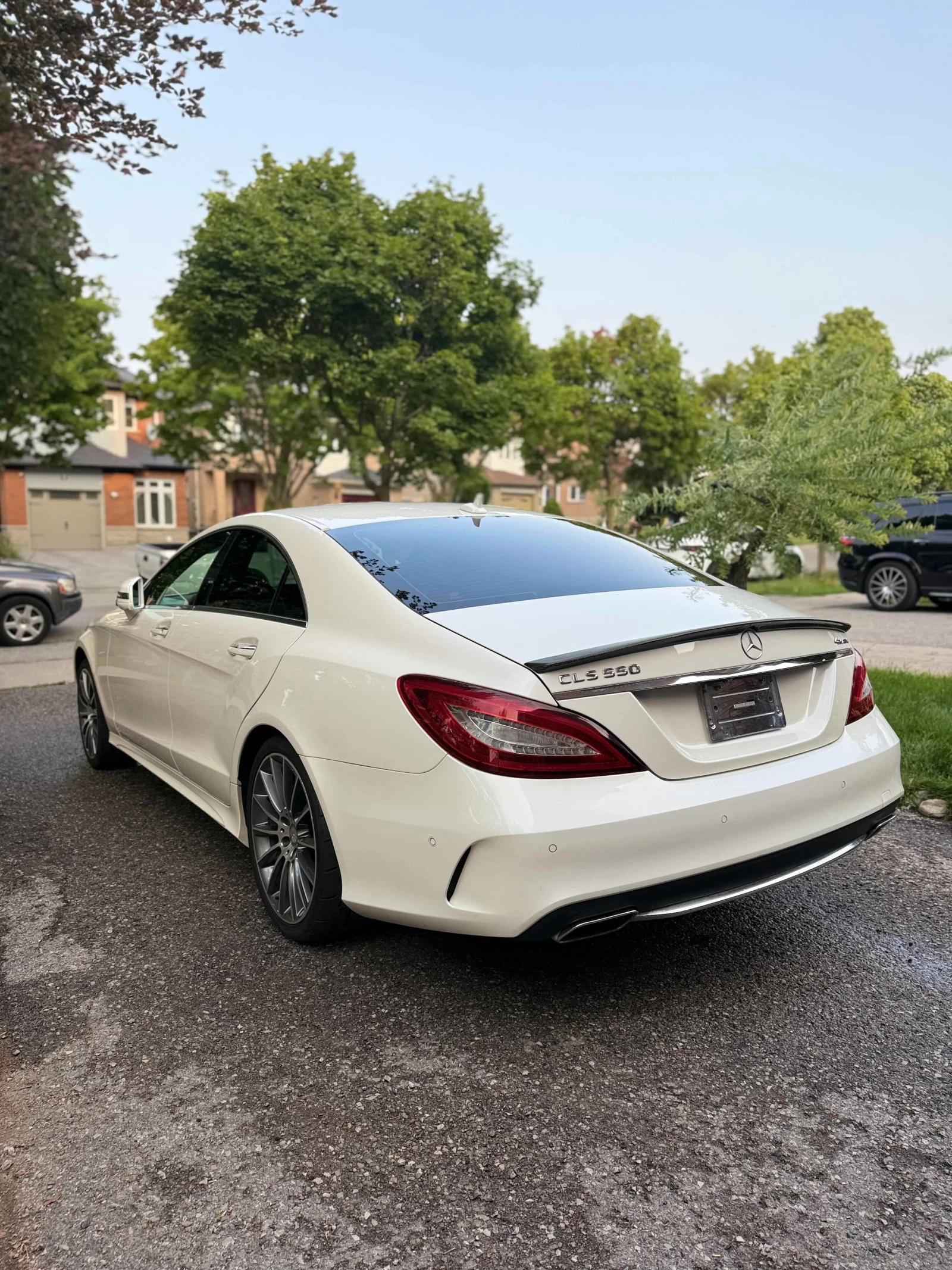 Mercedes-Benz CLS 550 * CARFAX * ДИСТРОНИК * ОБДУХВАНЕ * ЩОРИ * , снимка 14 - Автомобили и джипове - 56006791