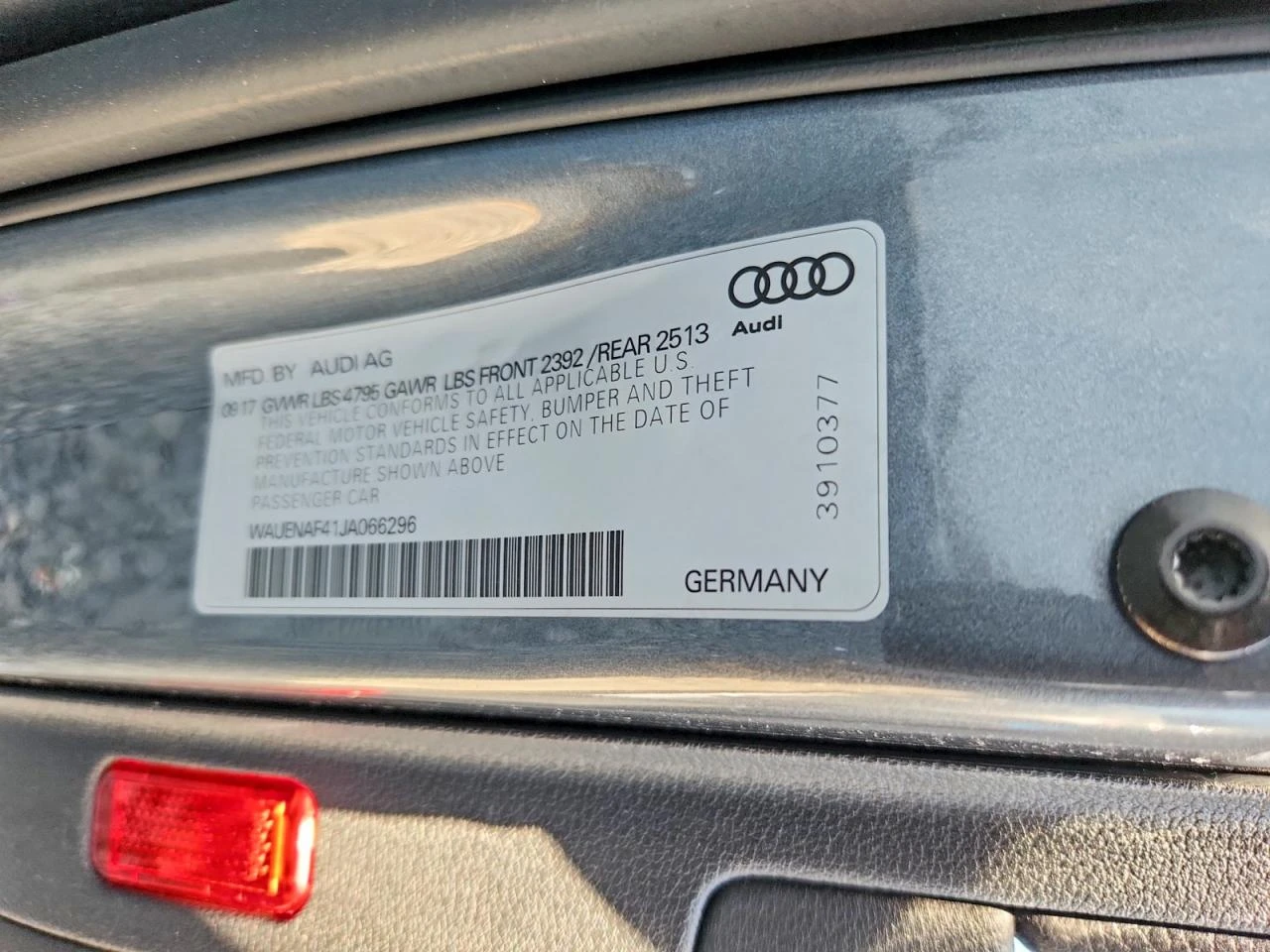 Audi A4 2.0l Premium Plus, снимка 12 - Автомобили и джипове - 56084124