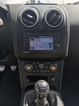Nissan Qashqai 1.5 dci* navi* Климатроник* Панорама, снимка 15