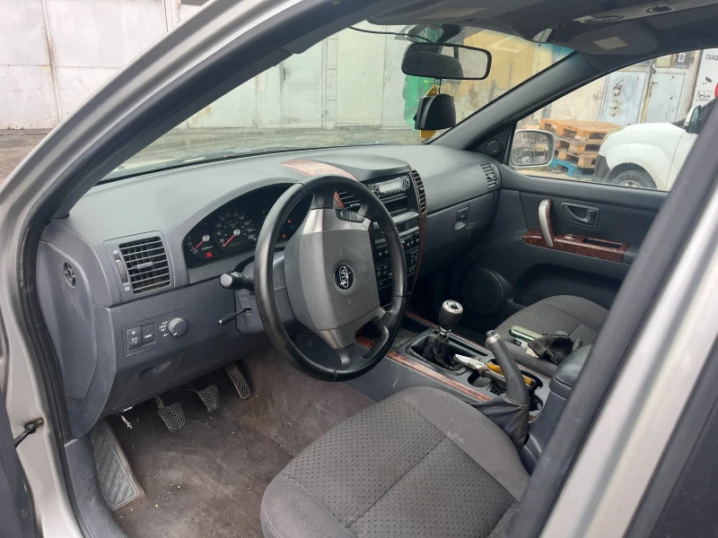 Kia Sorento, снимка 10 - Автомобили и джипове - 48356439