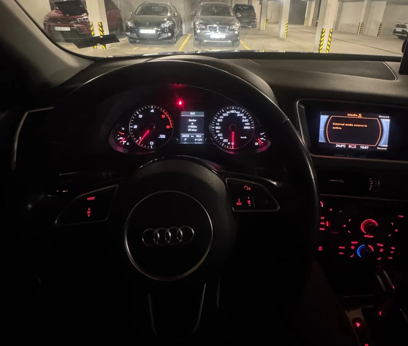 Audi Q5 2.0 TDI, снимка 9 - Автомобили и джипове - 49093374