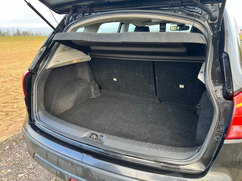 Nissan Qashqai, снимка 17 - Автомобили и джипове - 52750155