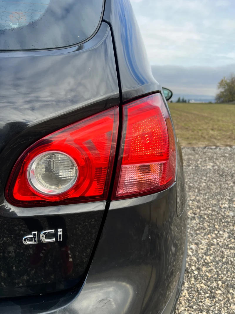 Nissan Qashqai, снимка 8 - Автомобили и джипове - 52750155