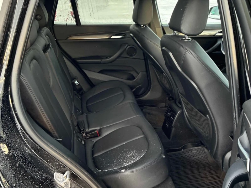 BMW X1 2019 xDrive28i * CARFAX * БЕЗ ПЪРВОНАЧАЛНА ВНОСКА, снимка 11 - Автомобили и джипове - 52820036