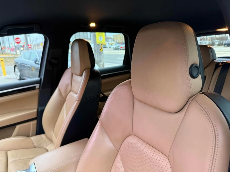 Porsche Cayenne * AWD 4dr * CARFAX * ЦЕНА ДО БГ, снимка 10 - Автомобили и джипове - 53383867
